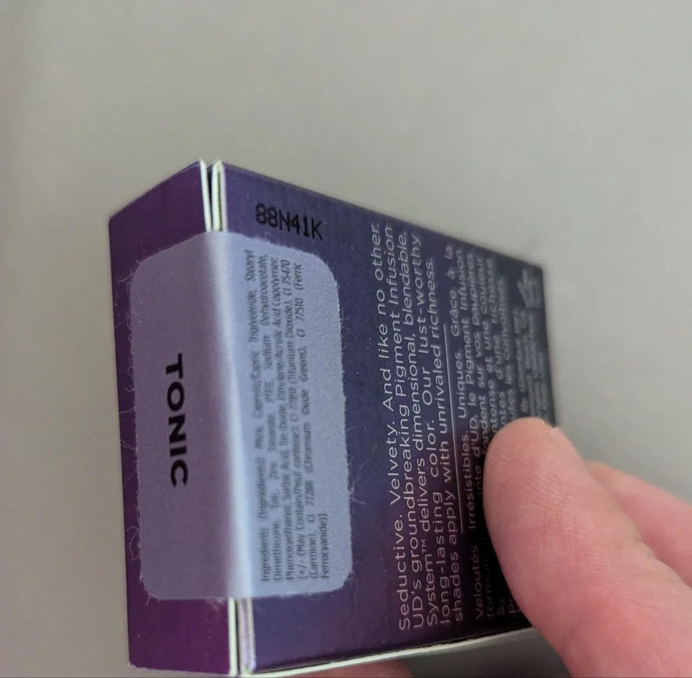 Unopened In Box Urban Decay Eyeshadow Single In Discontinued Shade Tonic - Picture 2 of 6